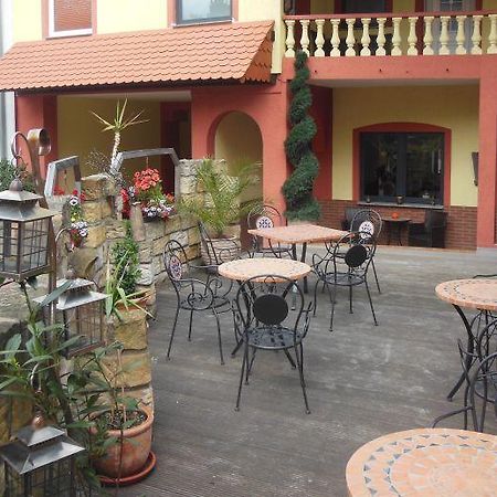 Pension Toscana Schwerin  Luaran gambar